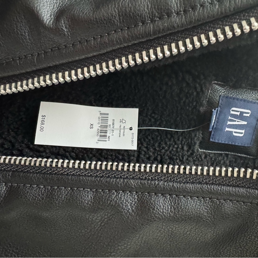 Gap Vegan Leather Sherpa-Trim Jacket Black Xs $168 - Picture 7 of 7